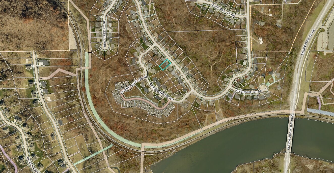 3333 Riverside Drive Cedar Rapids IA 52411