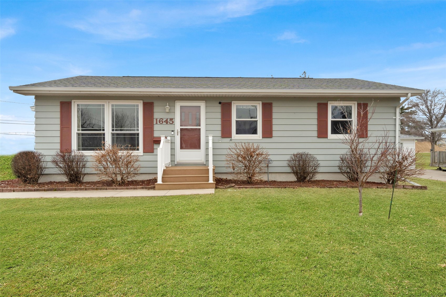 1645 A Avenue Marion IA 52302
