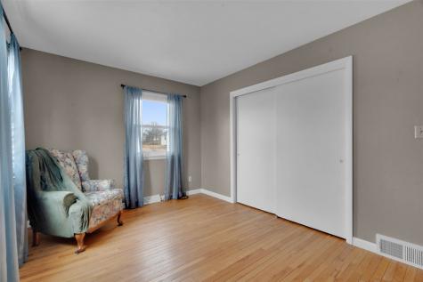1645 A Avenue Marion IA 52302