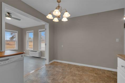 1645 A Avenue Marion IA 52302
