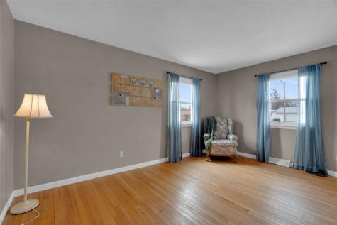 1645 A Avenue Marion IA 52302