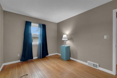 1645 A Avenue Marion IA 52302
