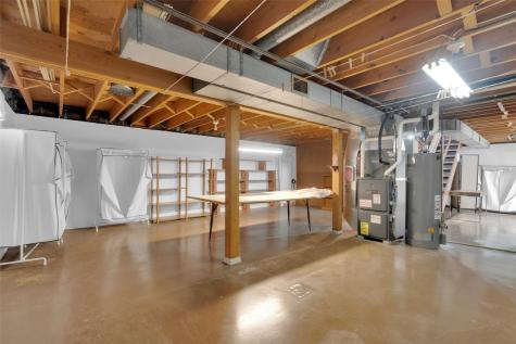 1645 A Avenue Marion IA 52302