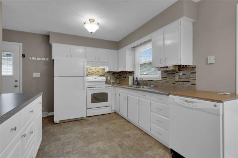 1645 A Avenue Marion IA 52302