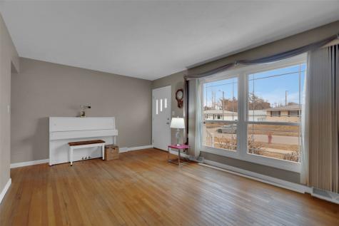 1645 A Avenue Marion IA 52302