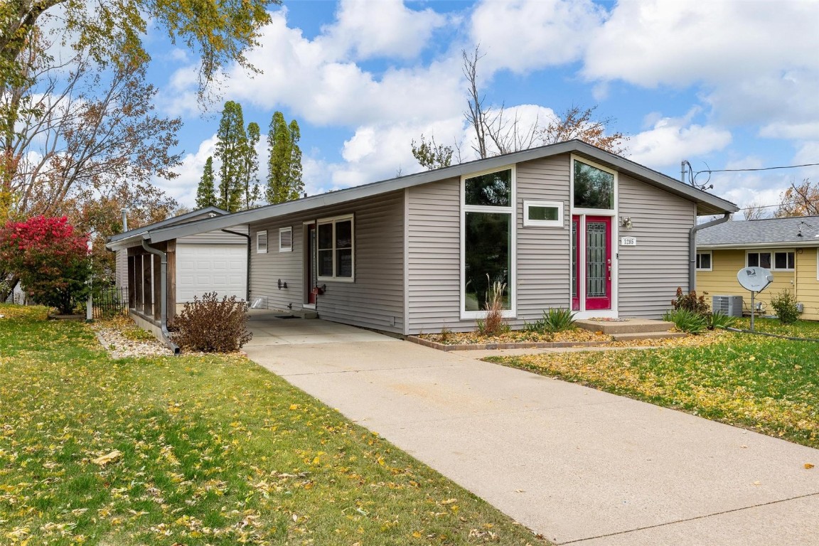 1285 33rd Street SE Cedar Rapids IA 52403