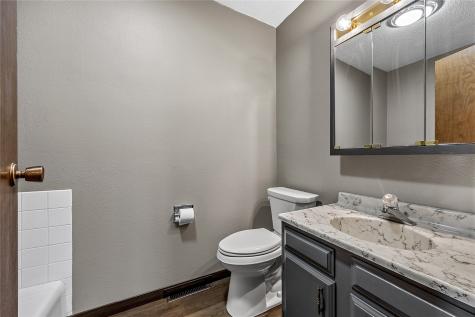 7405 Beverly Road SW Fairfax IA 52228