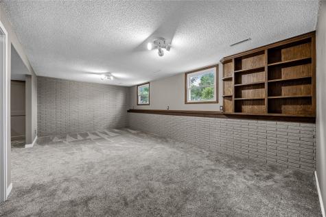 7405 Beverly Road SW Fairfax IA 52228