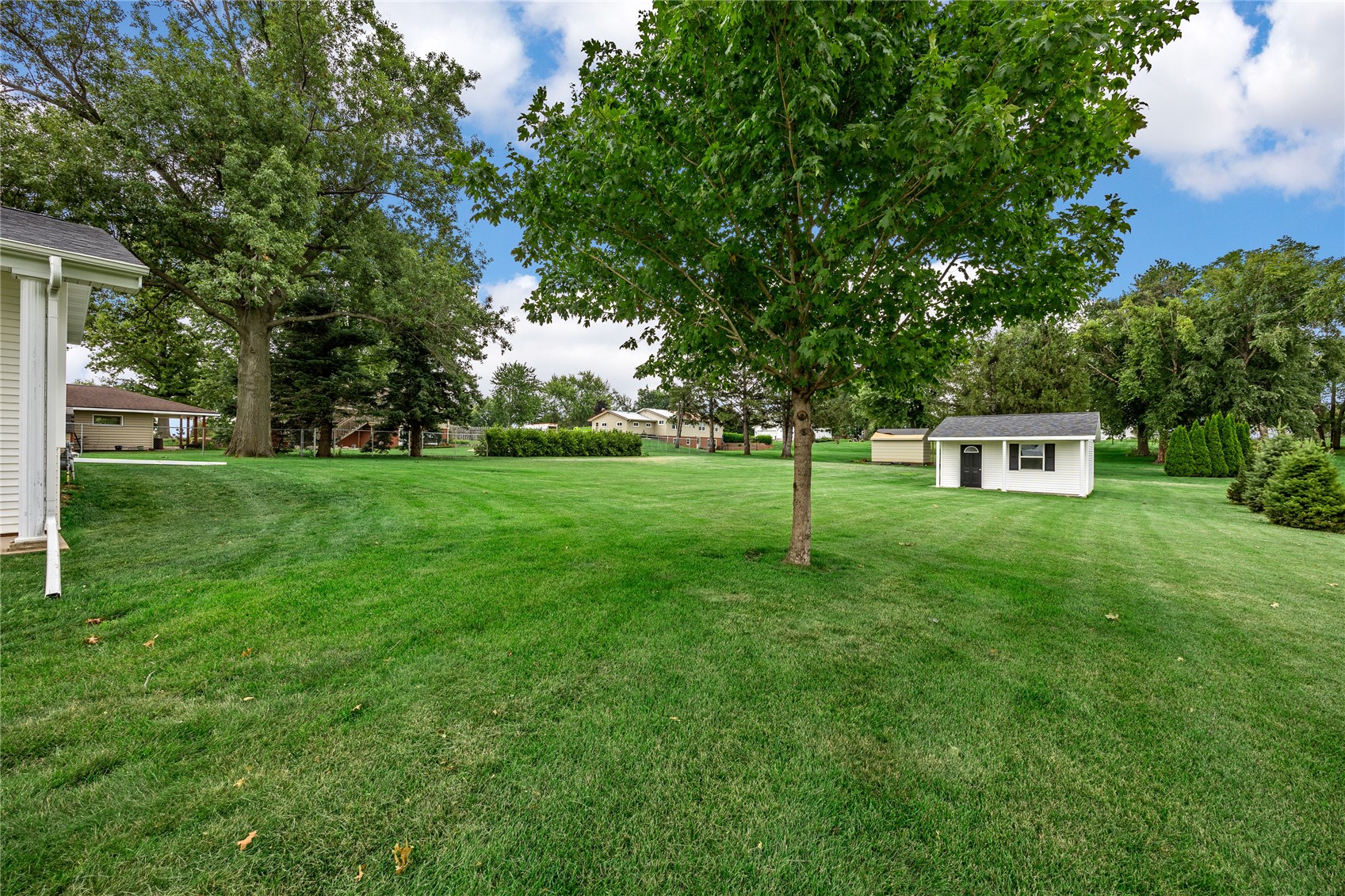 7405 Beverly Road SW Fairfax IA 52228