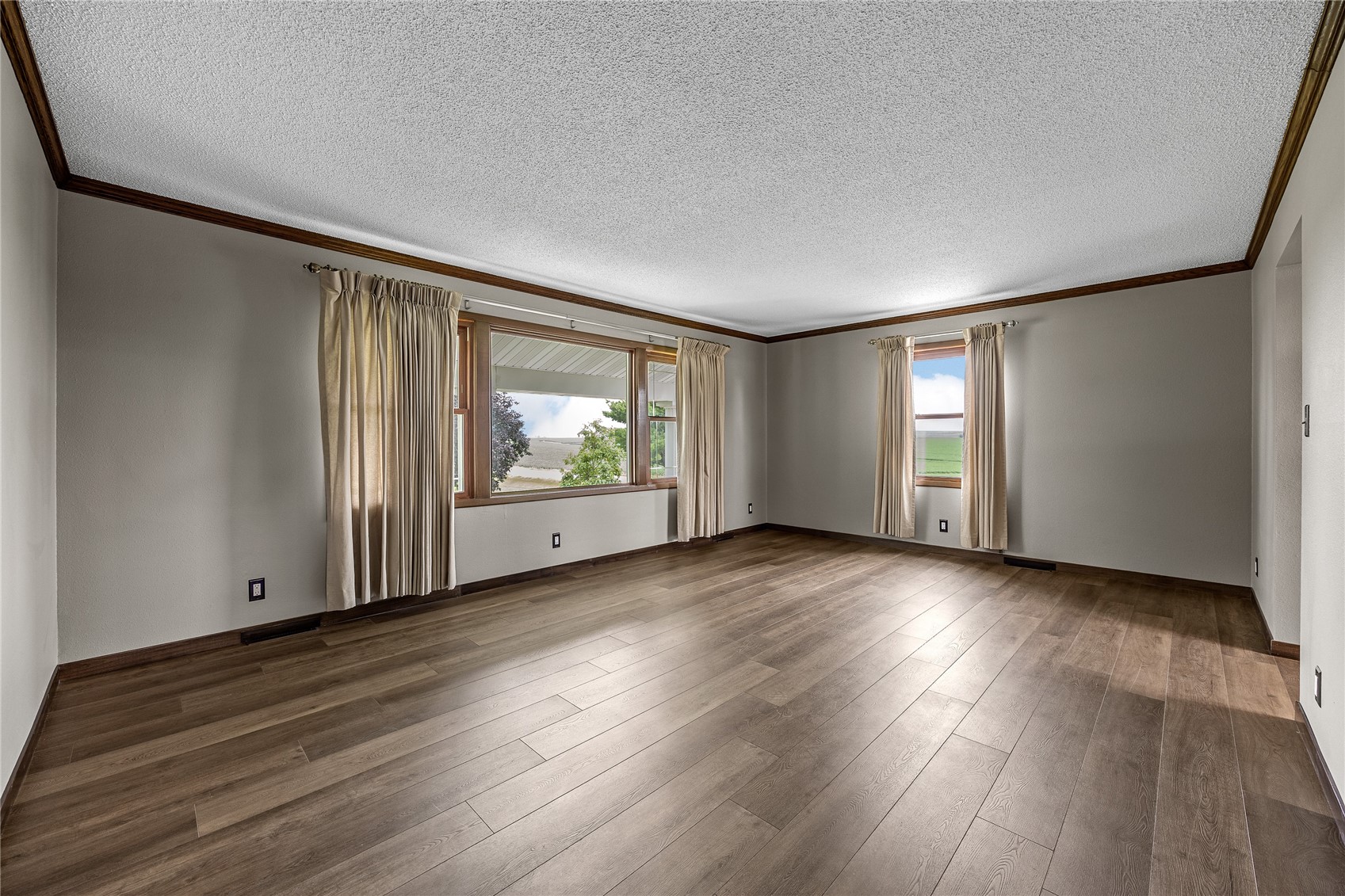 7405 Beverly Road SW Fairfax IA 52228