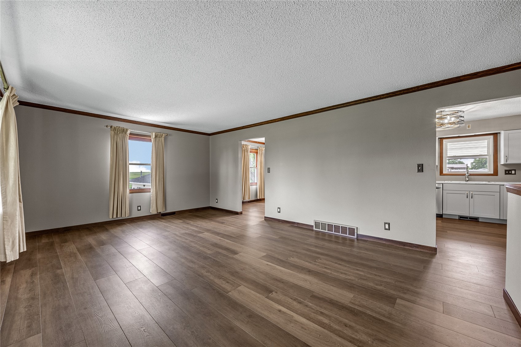 7405 Beverly Road SW Fairfax IA 52228
