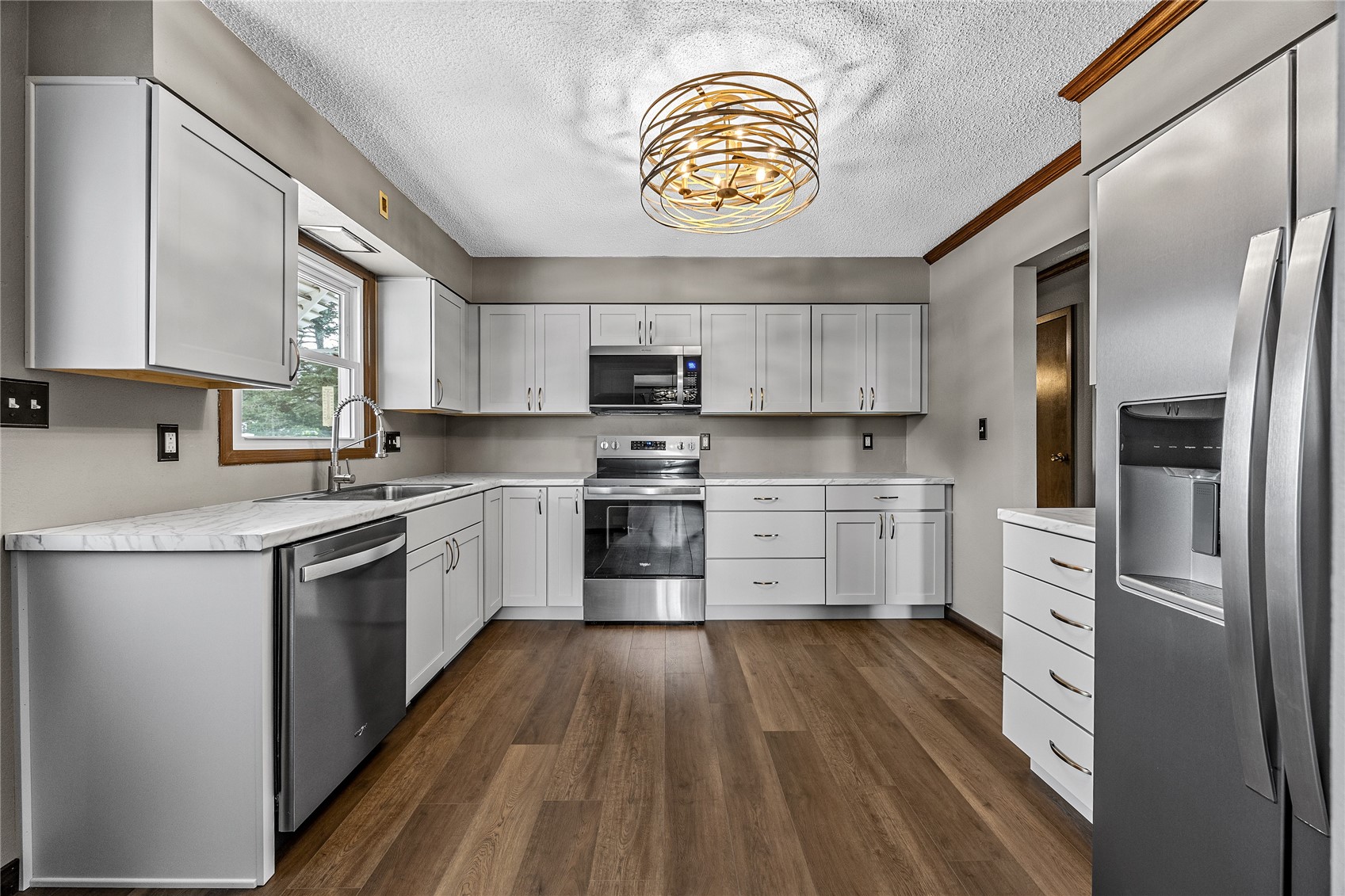 7405 Beverly Road SW Fairfax IA 52228
