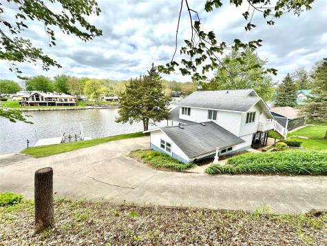 20879 263rd Street Manchester IA 52057