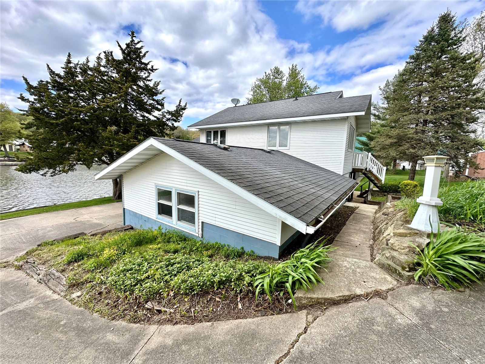 20879 263rd Street Manchester IA 52057