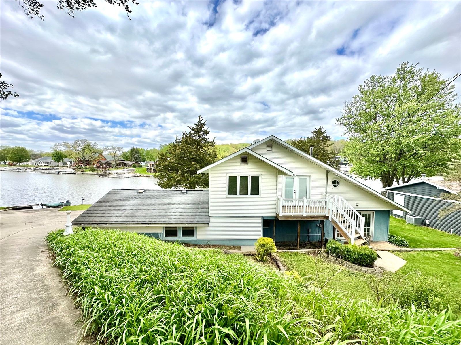20879 263rd Street Manchester IA 52057