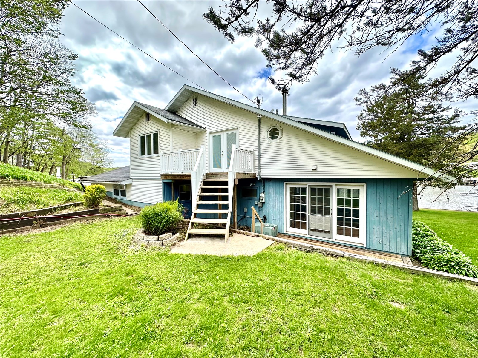 20879 263rd Street Manchester IA 52057