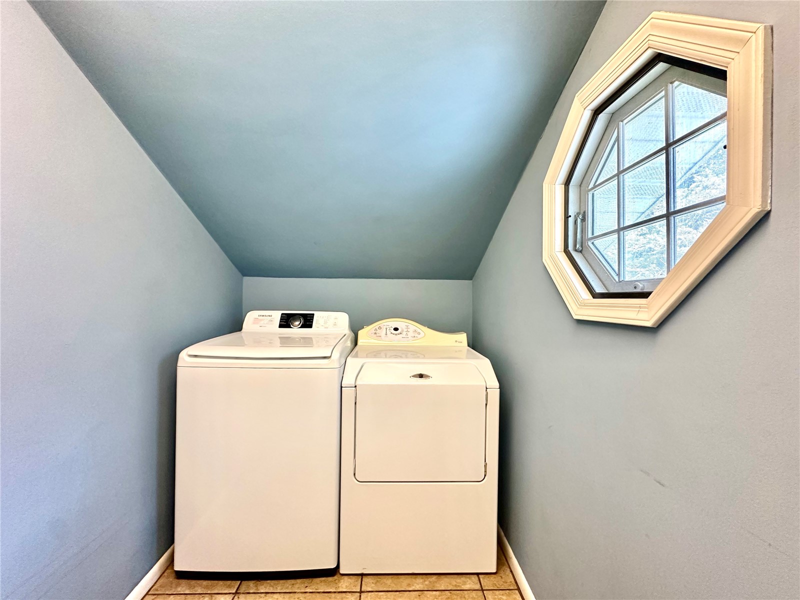 20879 263rd Street Manchester IA 52057