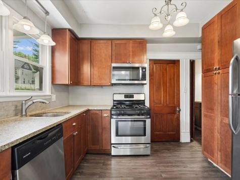 313 2nd Street NW Mt Vernon IA 52314