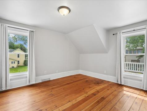 313 2nd Street NW Mt Vernon IA 52314