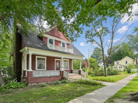 313 2nd Street NW Mt Vernon IA 52314