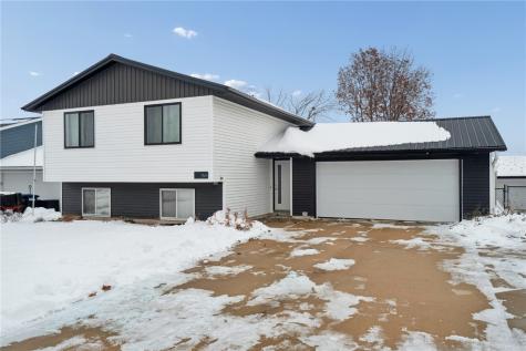 1620 Hillcrest Court Marion IA 52302