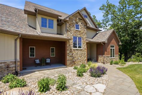 981 44th Street SE Cedar Rapids IA 52403