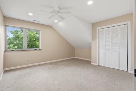 981 44th Street SE Cedar Rapids IA 52403