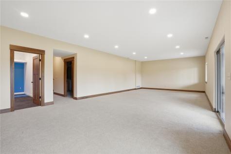 981 44th Street SE Cedar Rapids IA 52403