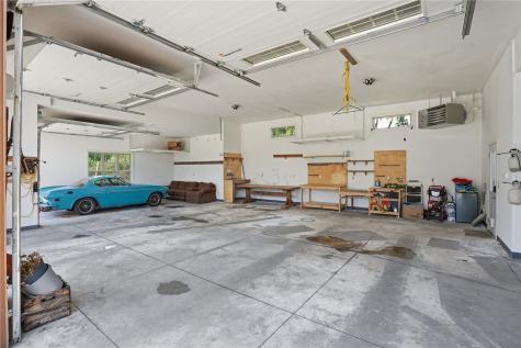 981 44th Street SE Cedar Rapids IA 52403