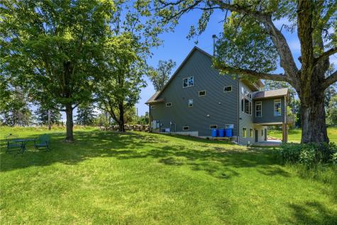 981 44th Street SE Cedar Rapids IA 52403