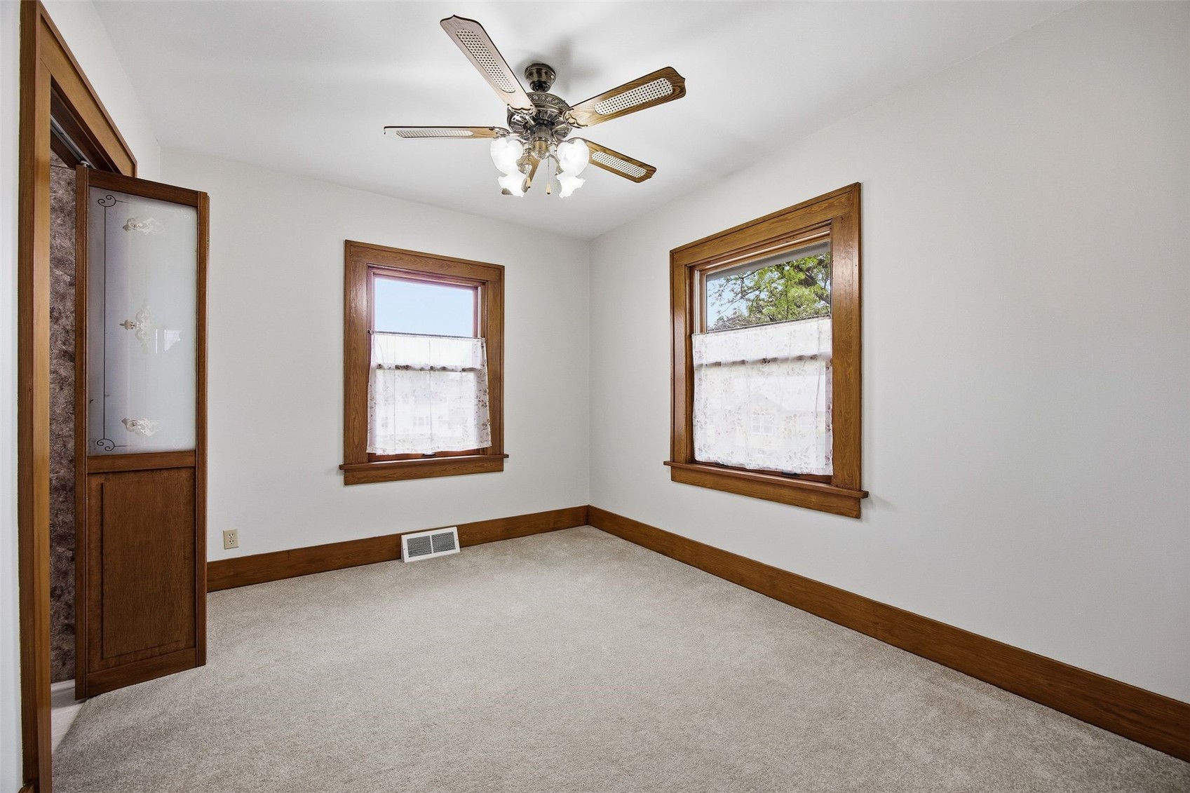 813 18th Street SE Cedar Rapids IA 52403