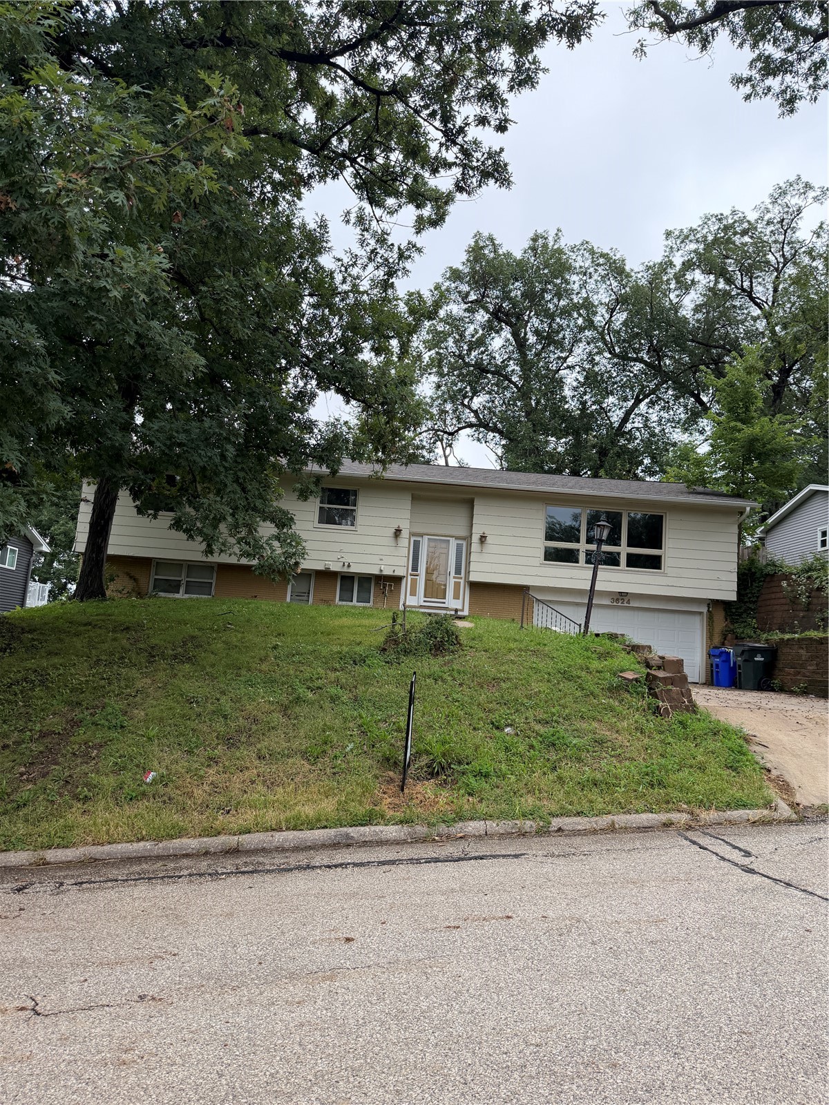 3624 Terrace Hill Drive NE Cedar Rapids IA 52402