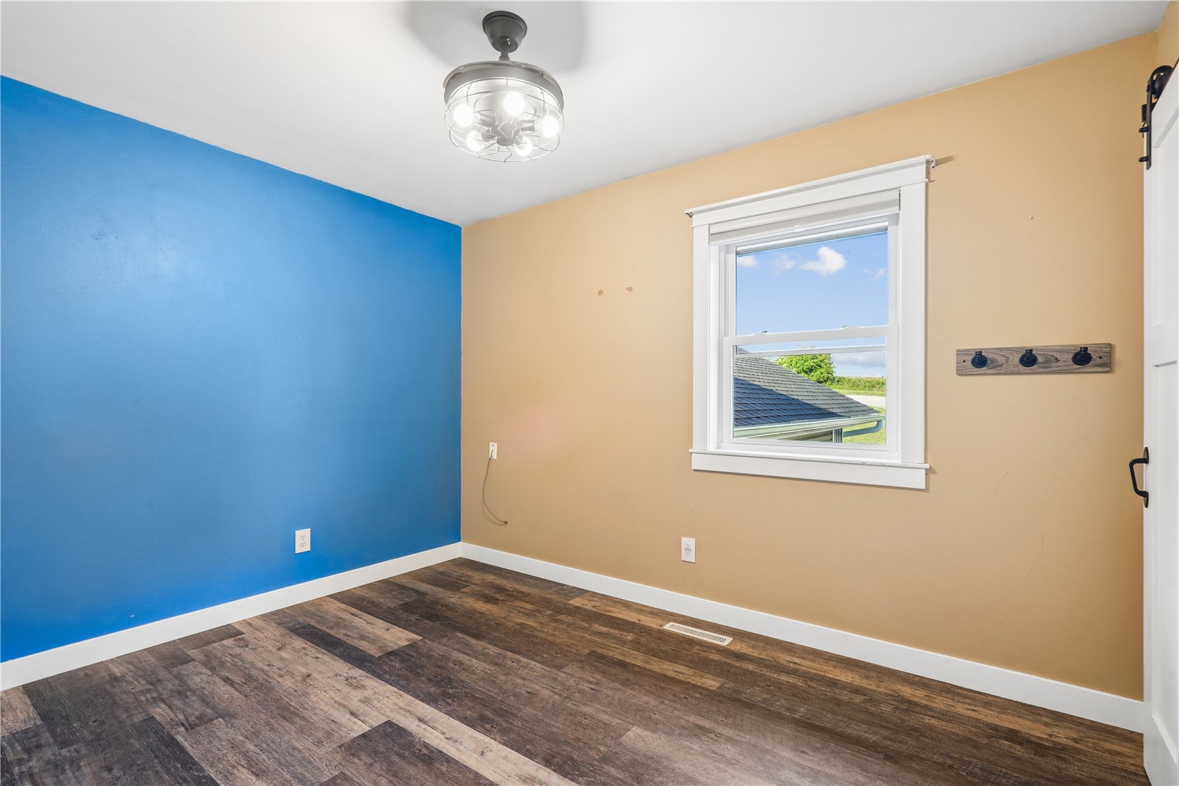 425 3rd Street SW Swisher IA 52338