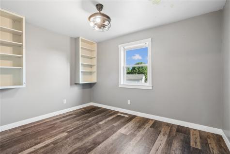 425 3rd Street SW Swisher IA 52338
