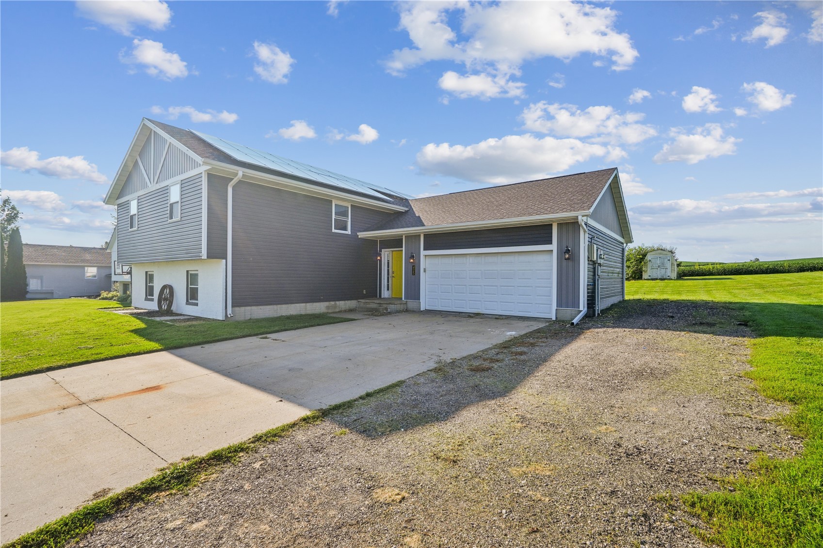 425 3rd Street SW Swisher IA 52338