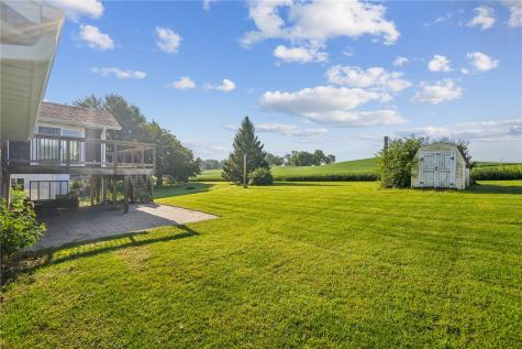 425 3rd Street SW Swisher IA 52338