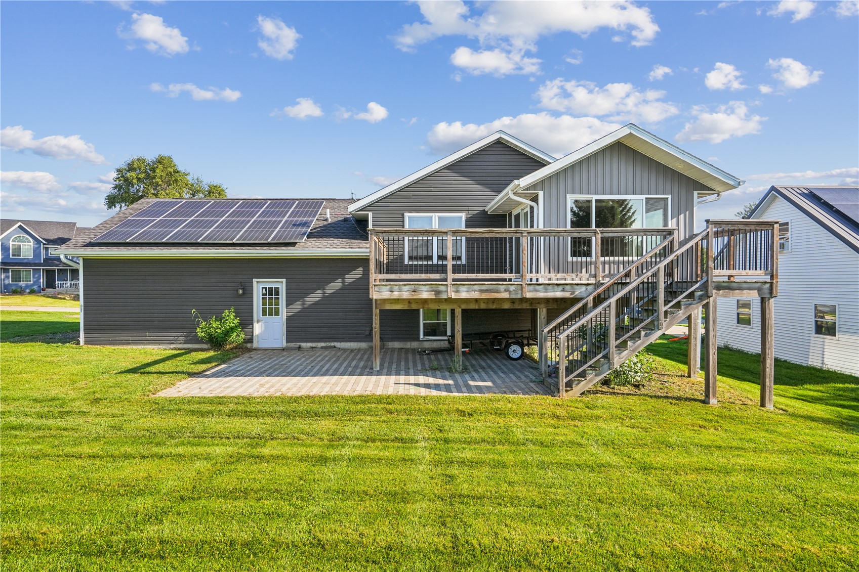 425 3rd Street SW Swisher IA 52338
