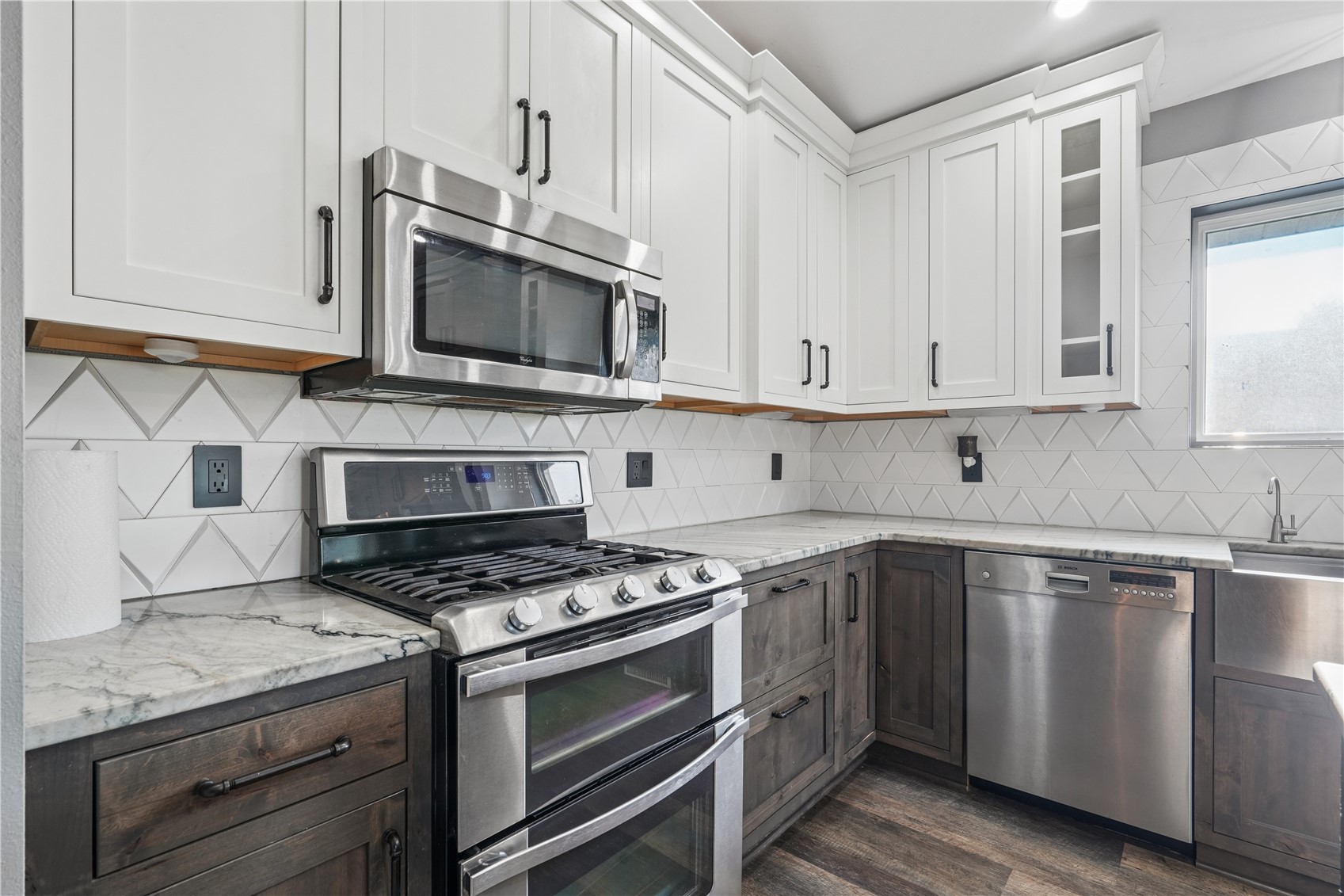425 3rd Street SW Swisher IA 52338