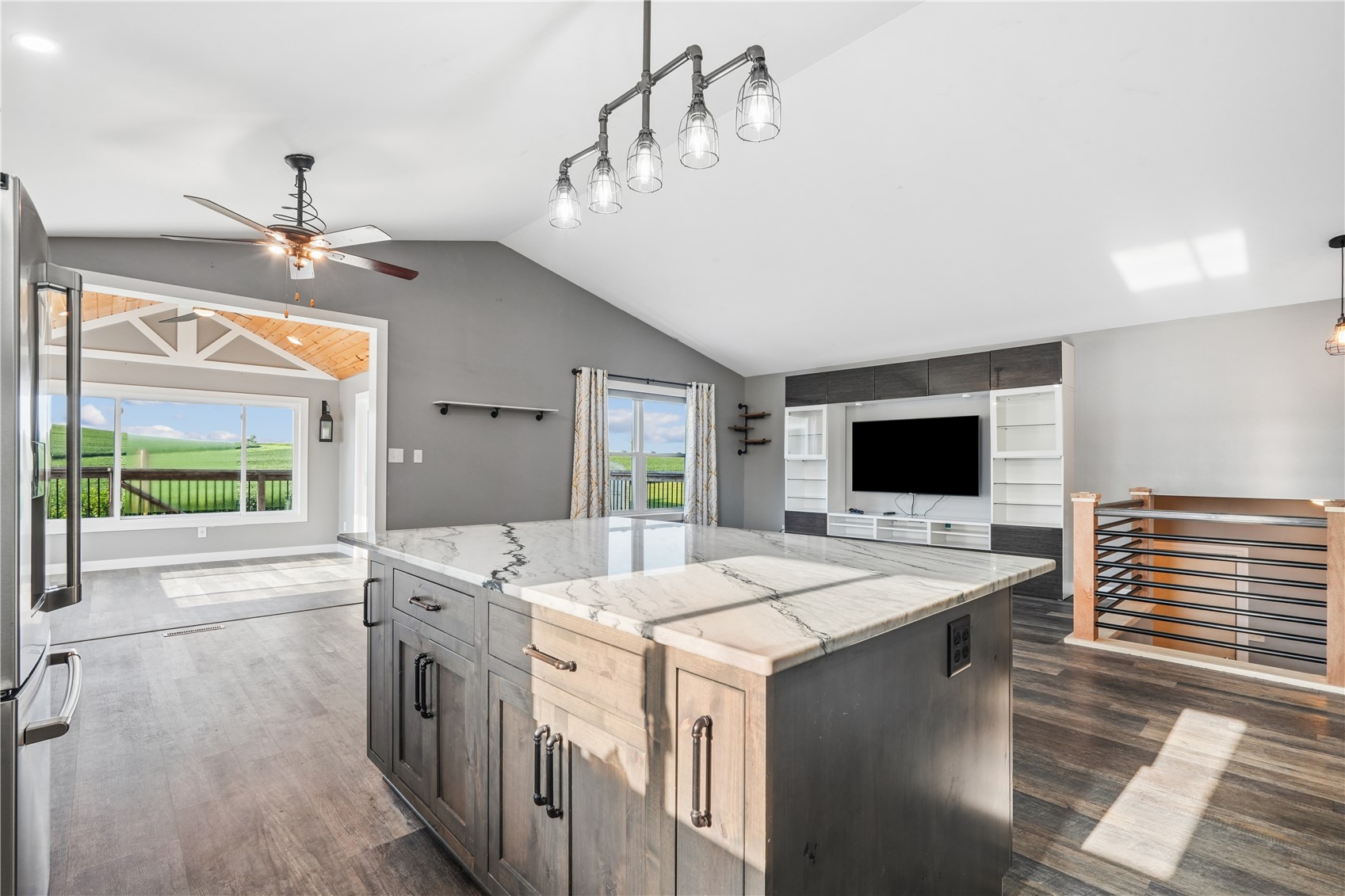 425 3rd Street SW Swisher IA 52338