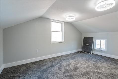 634 16th Avenue SW Cedar Rapids IA 52404