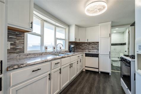 634 16th Avenue SW Cedar Rapids IA 52404