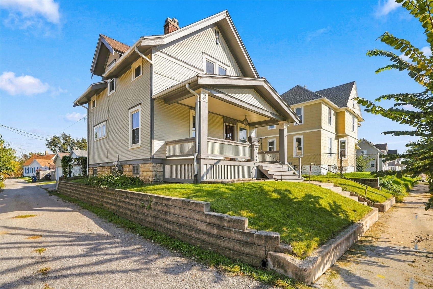 615 4th Street SW Cedar Rapids IA 52404