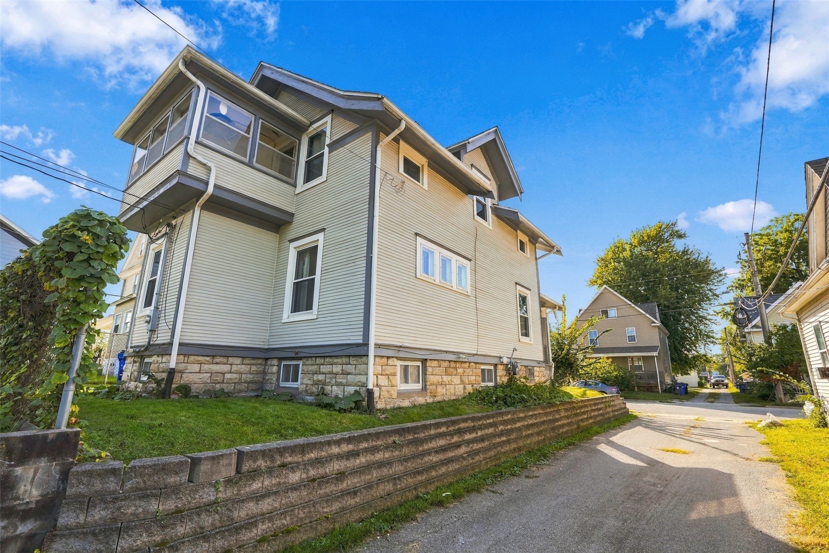 615 4th Street SW Cedar Rapids IA 52404