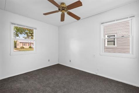 2437 9th Avenue SW Cedar Rapids IA 52404