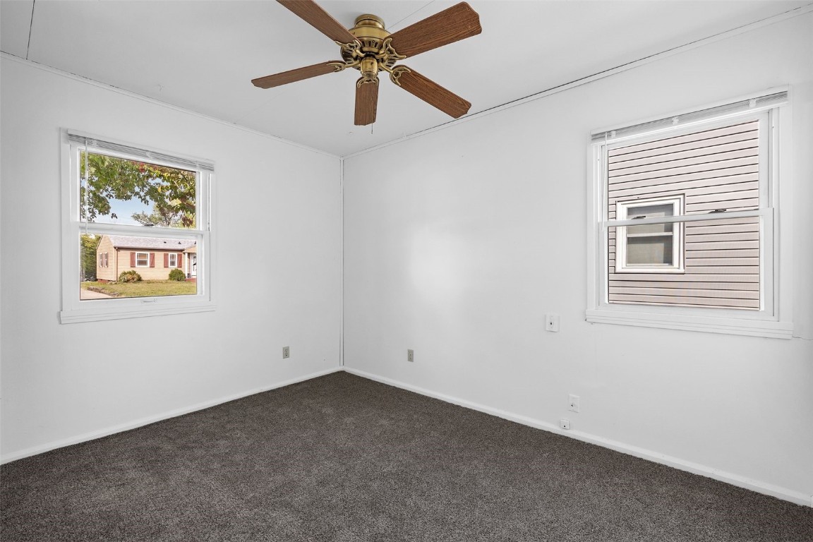 2437 9th Avenue SW Cedar Rapids IA 52404