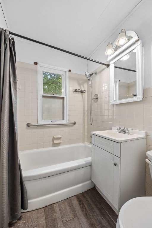 2437 9th Avenue SW Cedar Rapids IA 52404