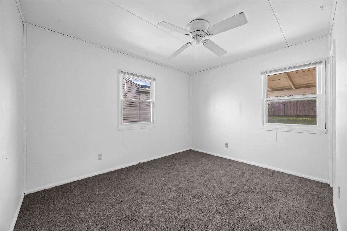 2437 9th Avenue SW Cedar Rapids IA 52404