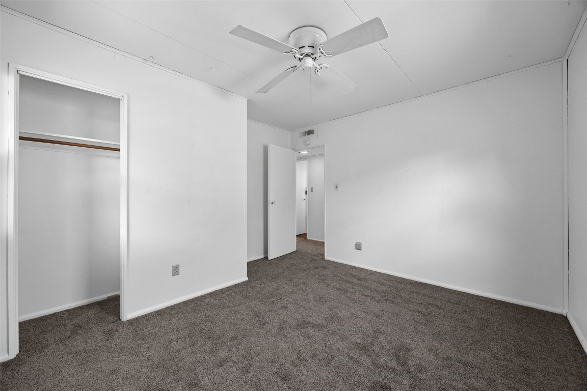 2437 9th Avenue SW Cedar Rapids IA 52404