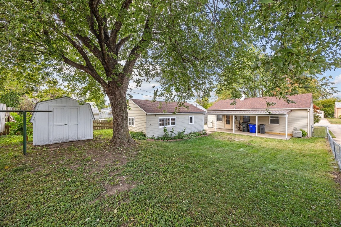 2437 9th Avenue SW Cedar Rapids IA 52404