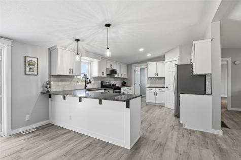 714 Regal Ridge Court Lisbon IA 52253